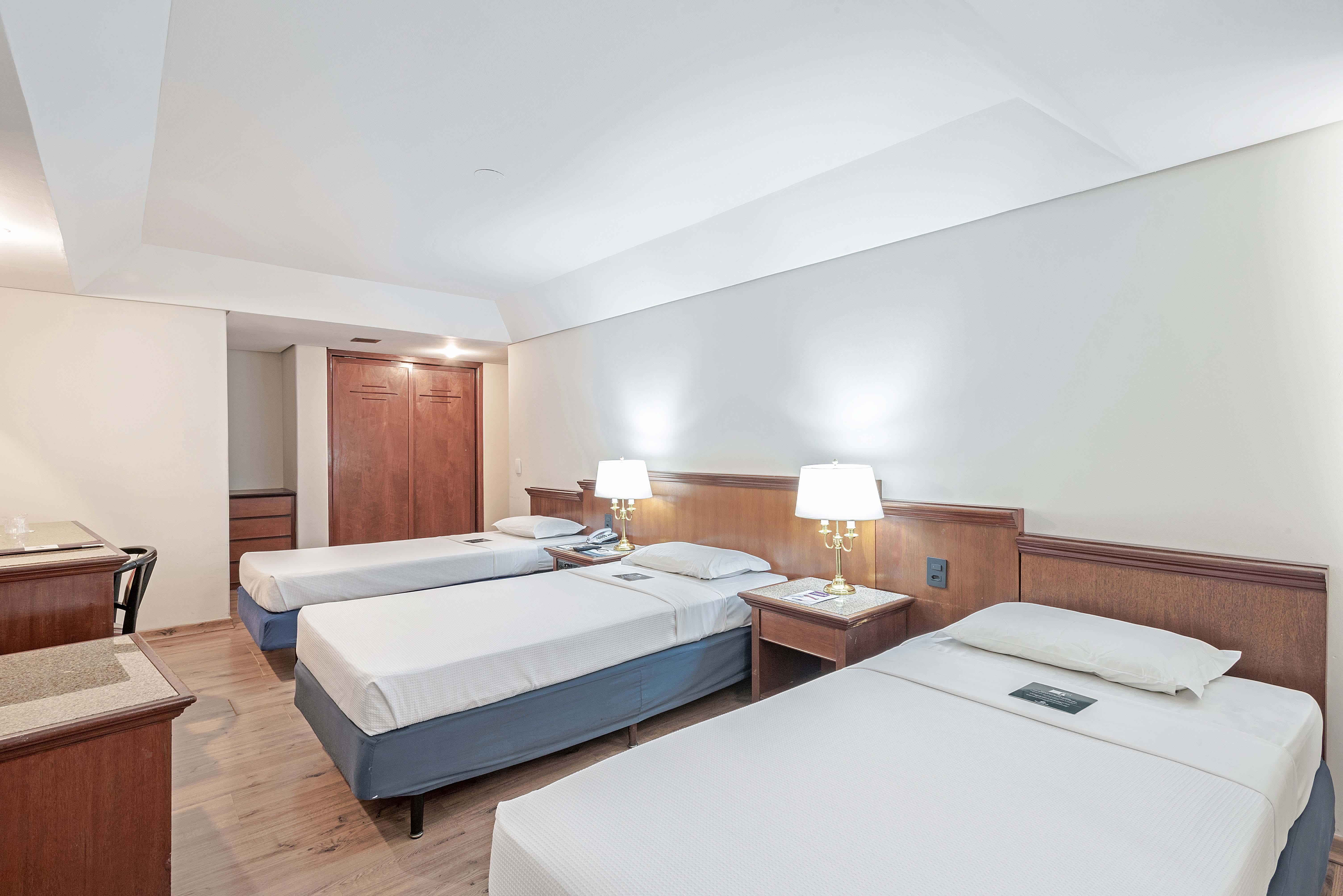 Rede Andrade Braz Hotel Curitiba Eksteriør billede