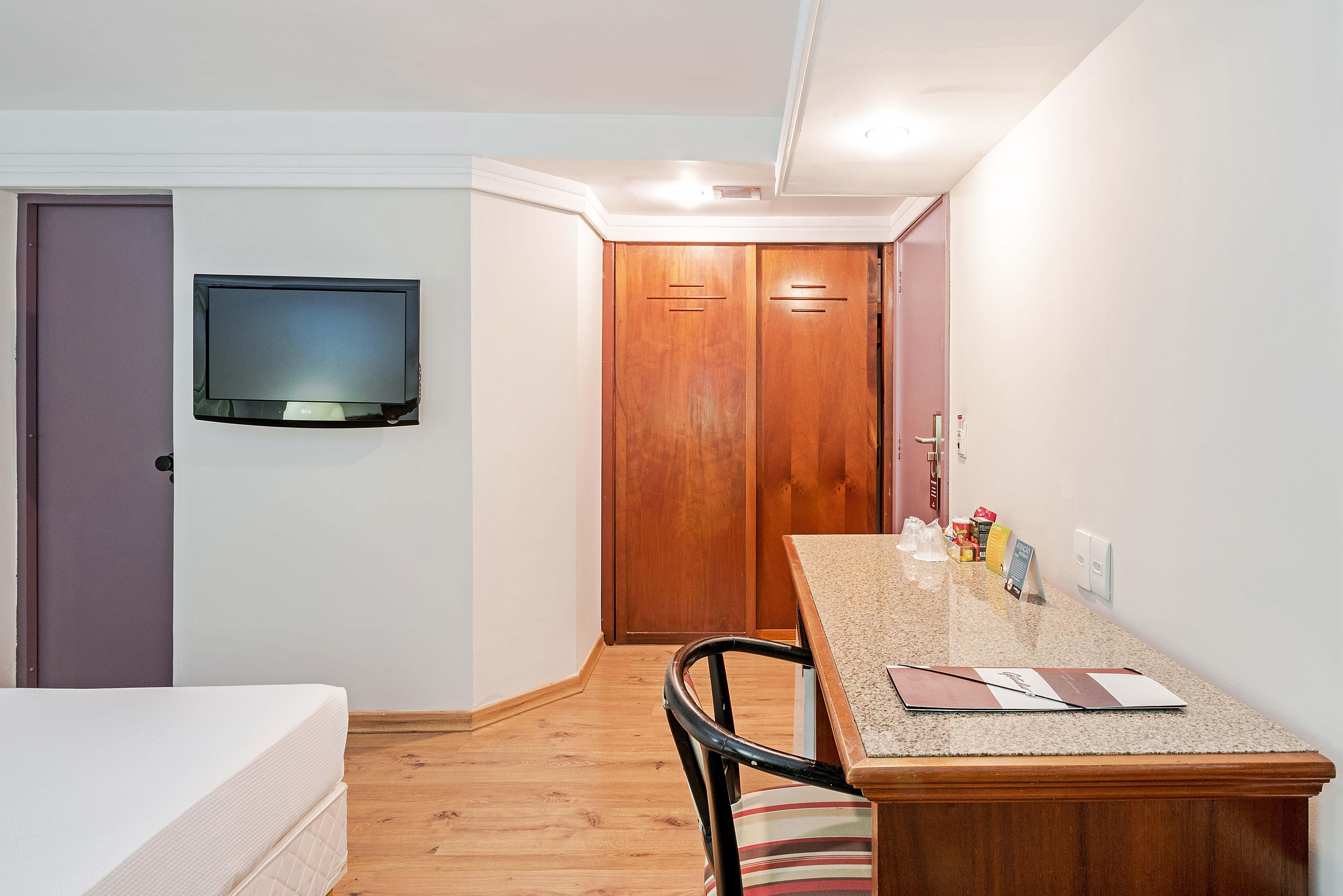 Rede Andrade Braz Hotel Curitiba Eksteriør billede