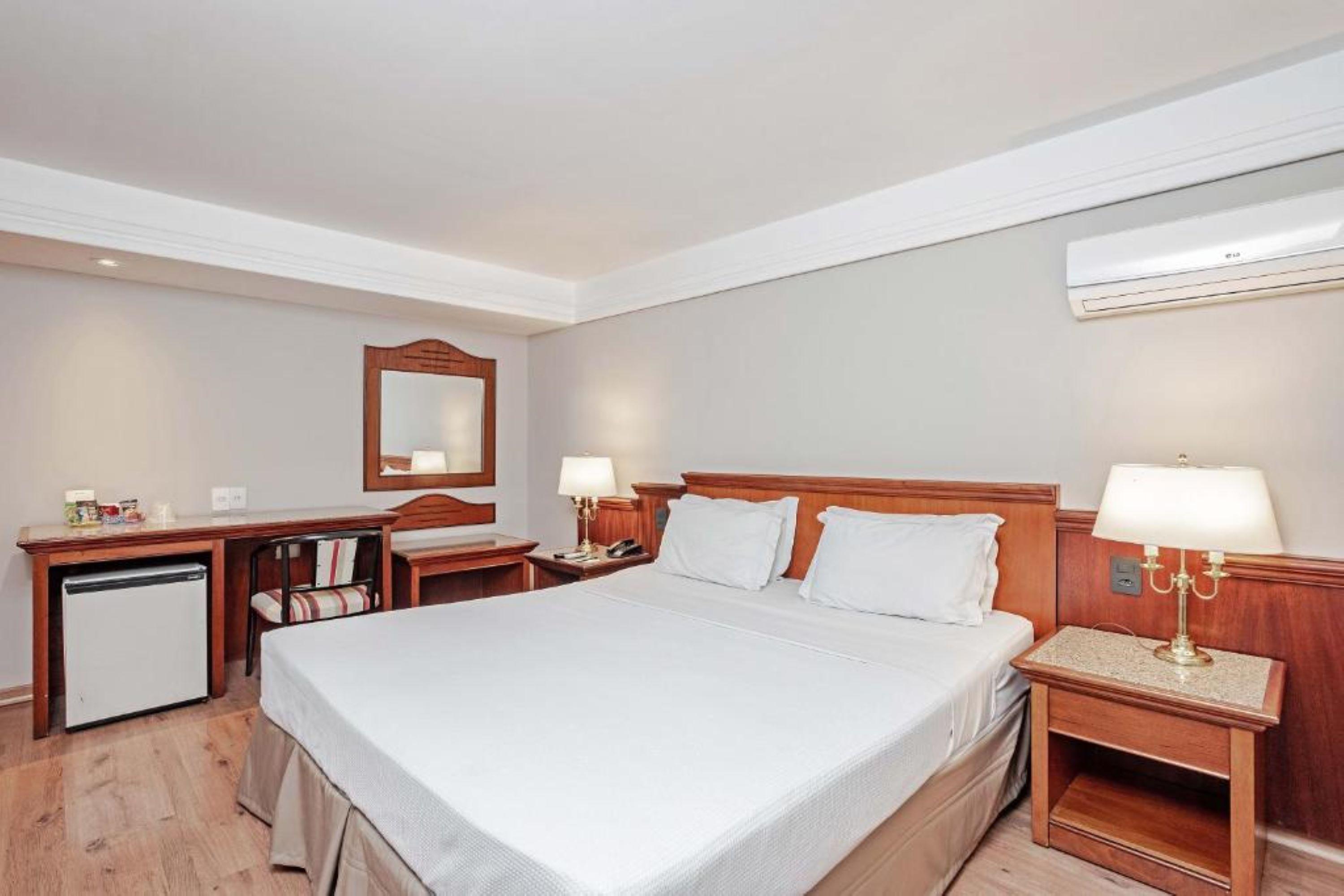 Rede Andrade Braz Hotel Curitiba Eksteriør billede