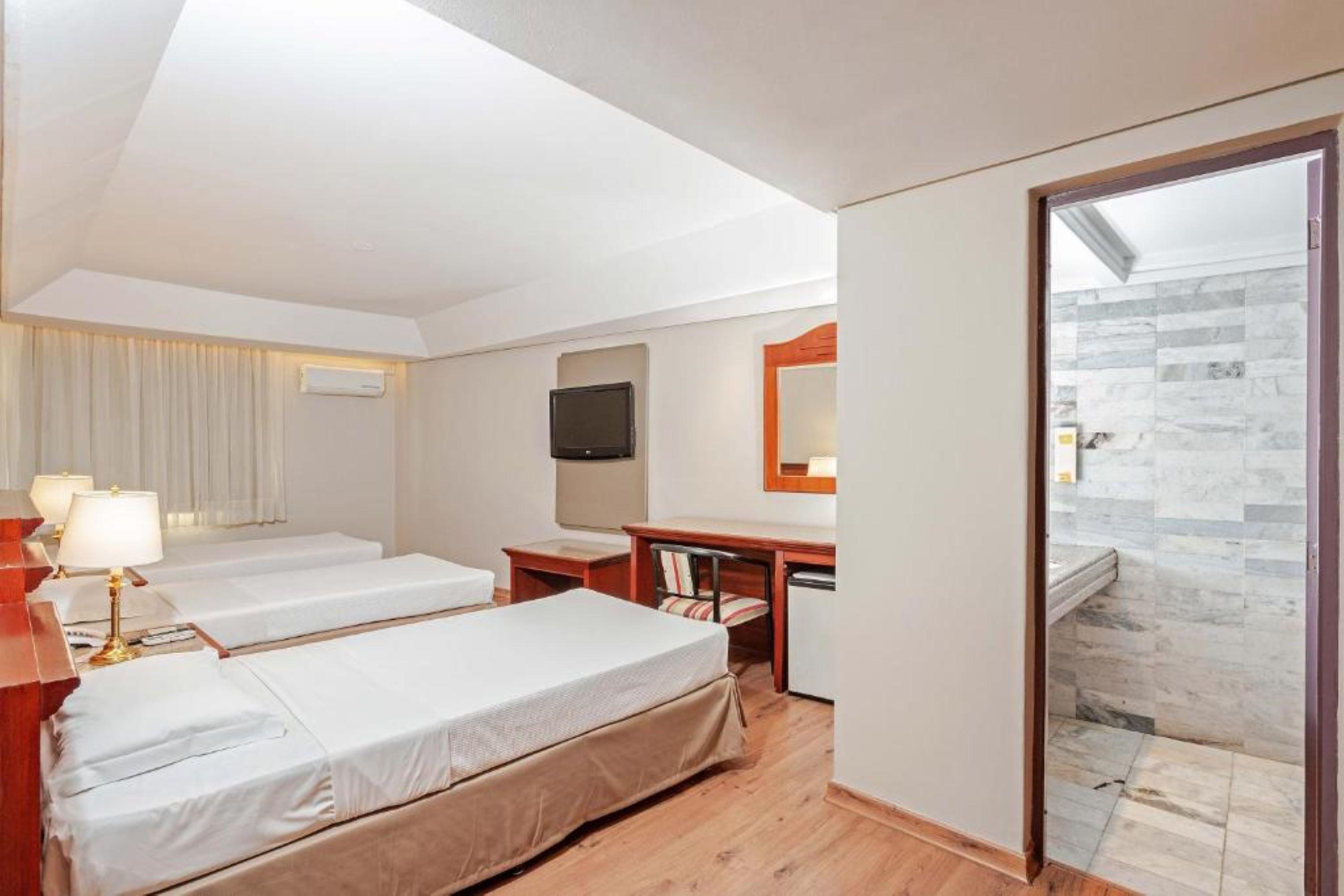Rede Andrade Braz Hotel Curitiba Eksteriør billede