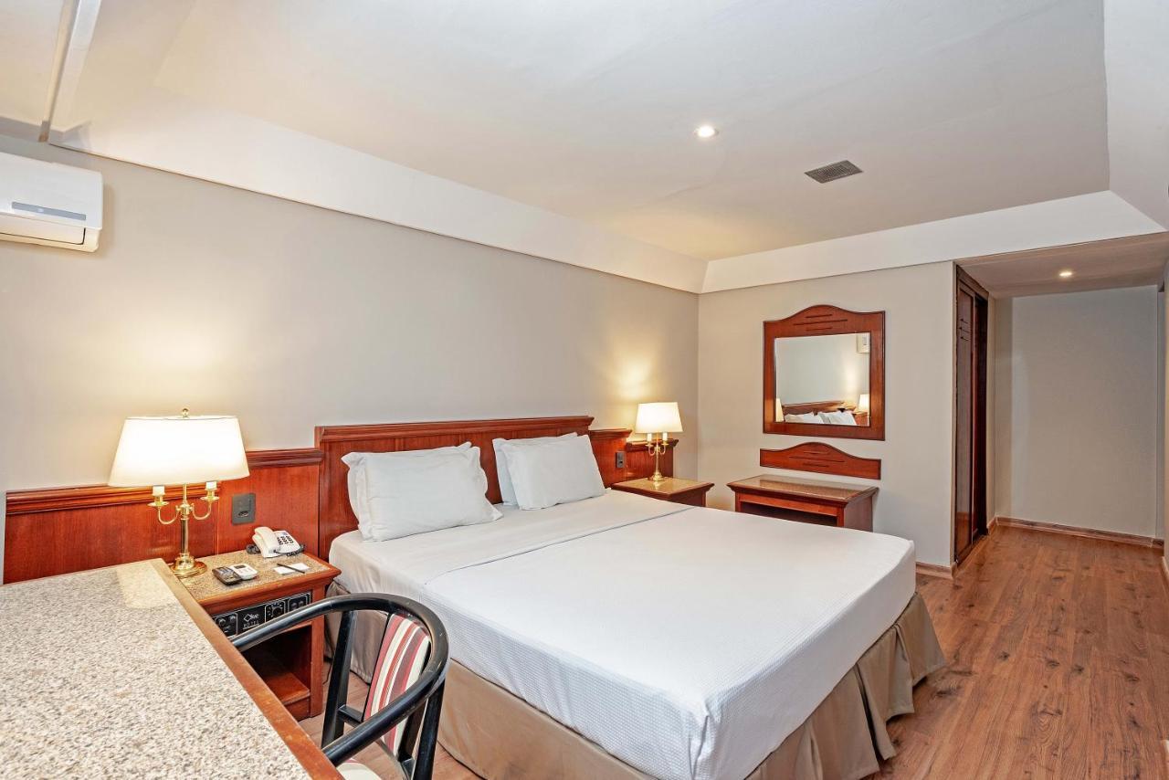 Rede Andrade Braz Hotel Curitiba Eksteriør billede