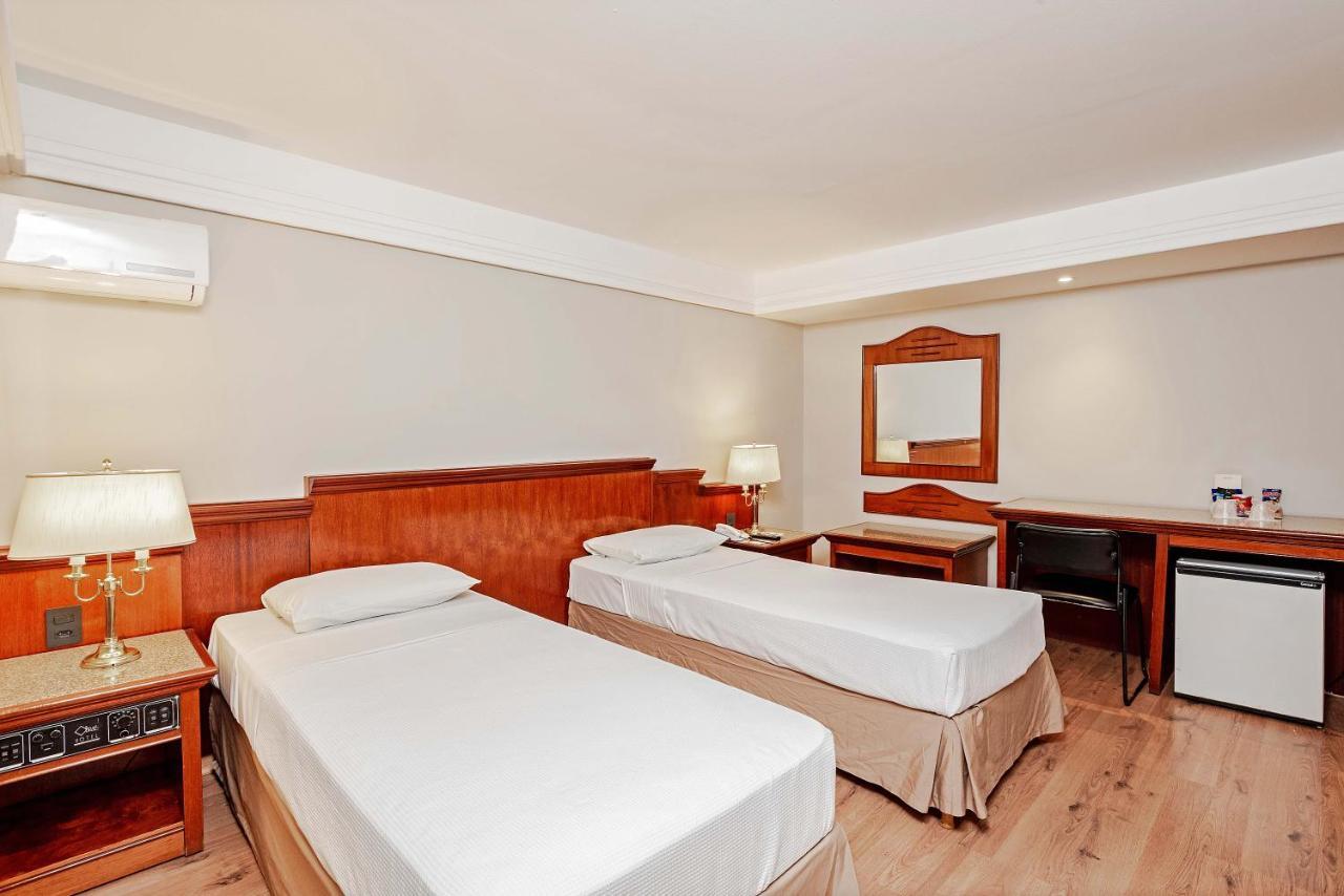 Rede Andrade Braz Hotel Curitiba Eksteriør billede